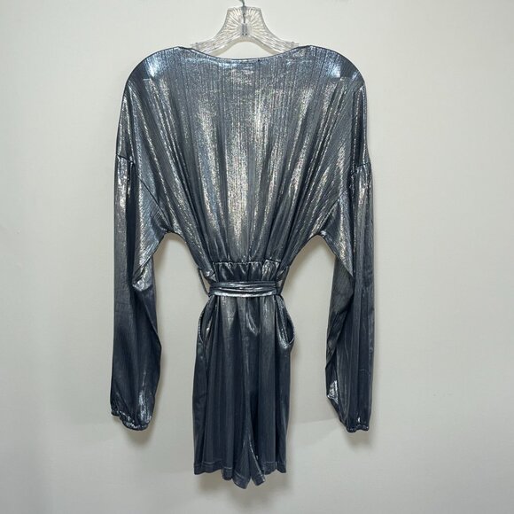 YOINS Silver Metallic V-Neck Romper: NWT - Picture 3 of 5